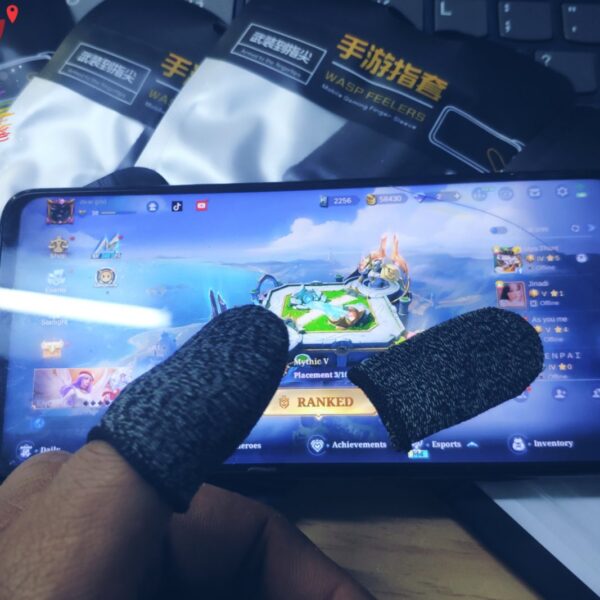 Mobile Gaming Gloves